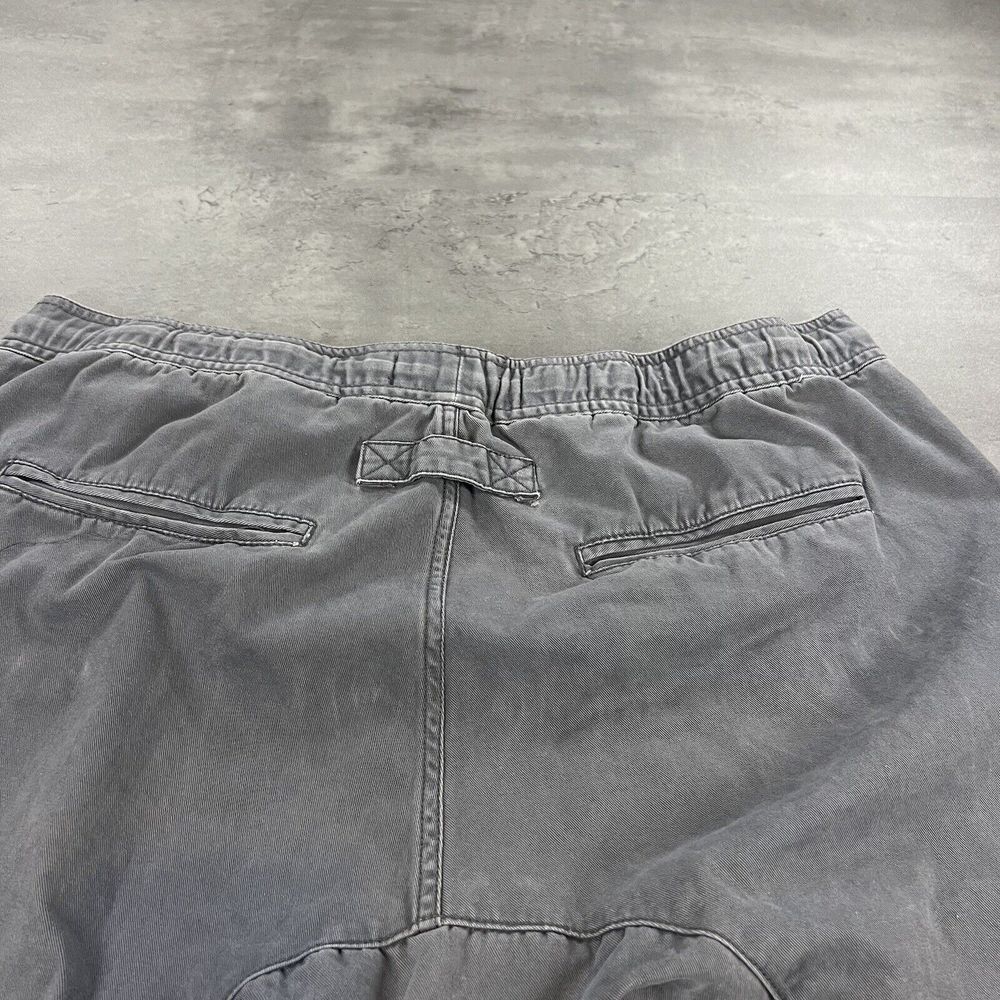 Akademiks Shorts Men XL 38x12 Gray Baggy Wide Leg Skate Y2K‎ Thrashed Drawstring - Picture 9 of 10